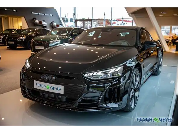 AUDI RS E-TRON GT (3/20)