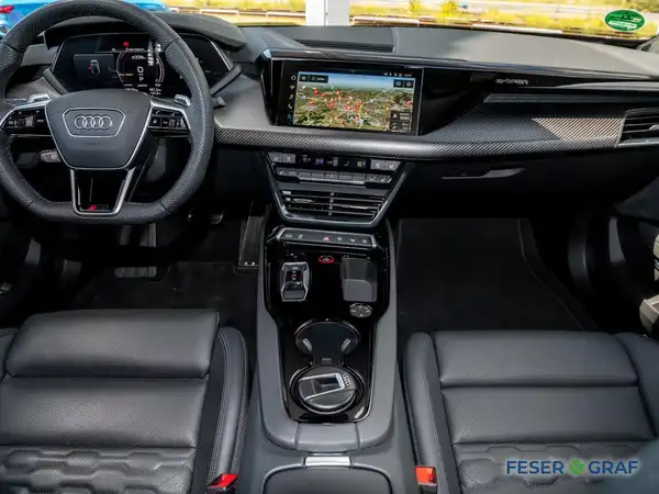 AUDI RS E-TRON GT (7/16)