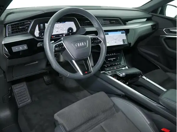 AUDI E-TRON (7/17)