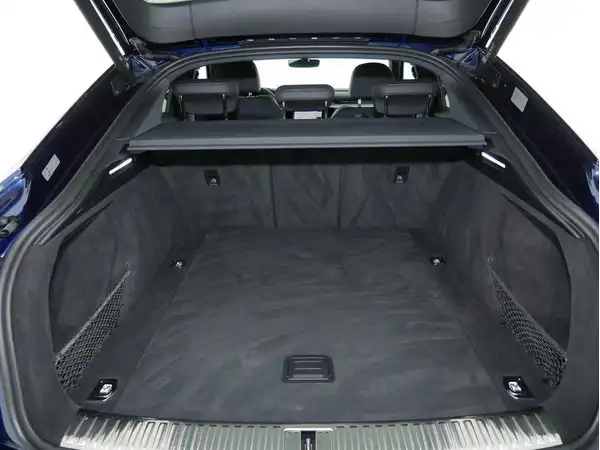 AUDI E-TRON (10/17)