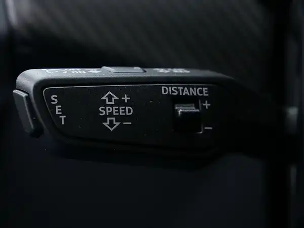 AUDI E-TRON GT (10/14)