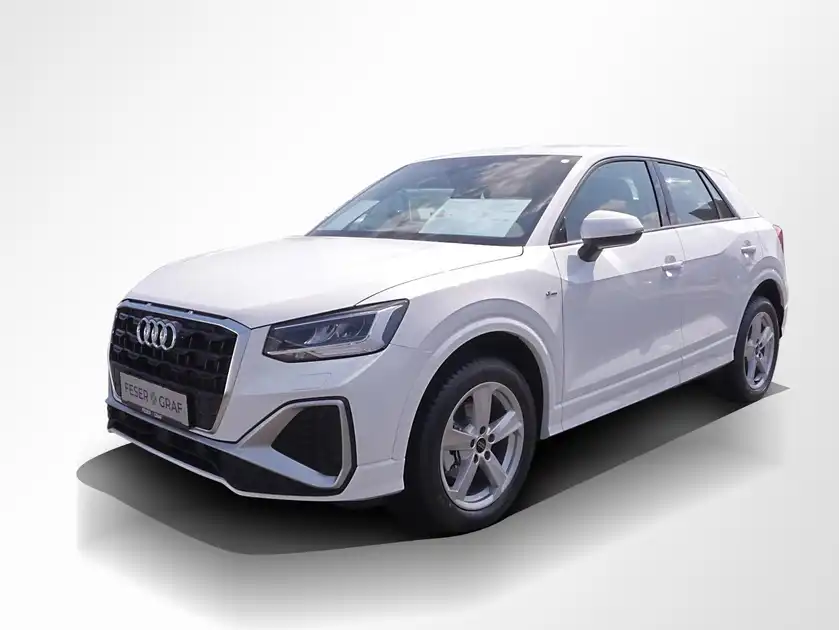 AUDI Q2 (1/11)