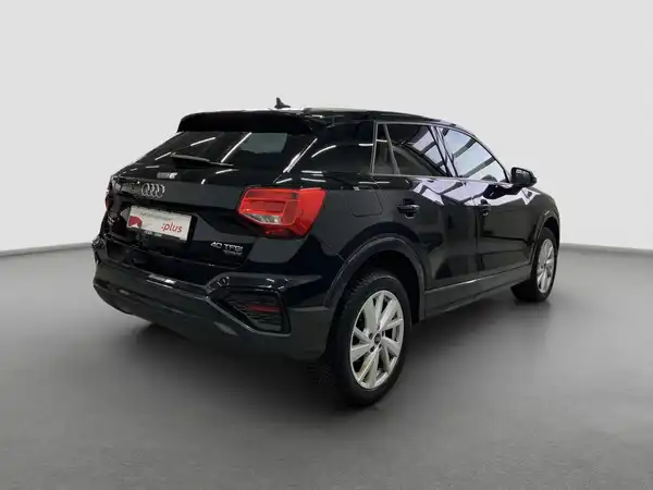 AUDI Q2 (3/10)
