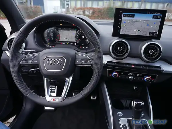 AUDI Q2 (4/13)