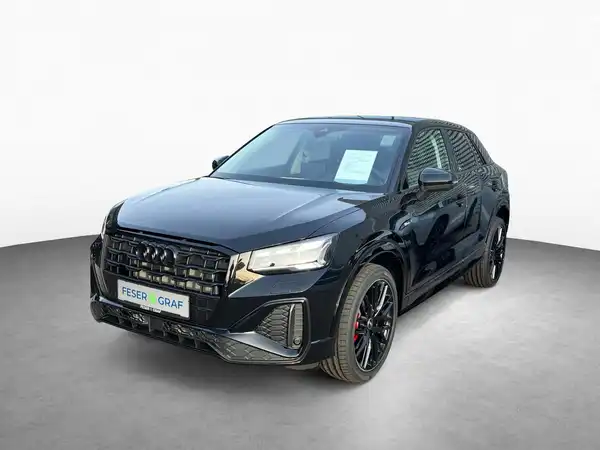 AUDI Q2 (1/15)