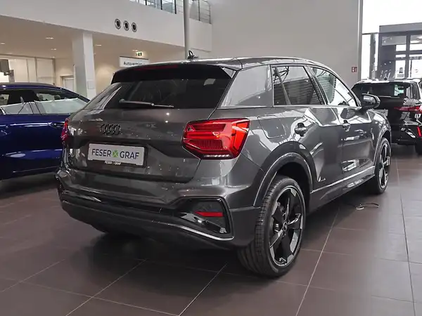AUDI Q2 (3/11)
