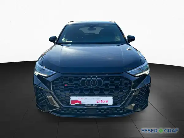AUDI RS Q3 (2/20)