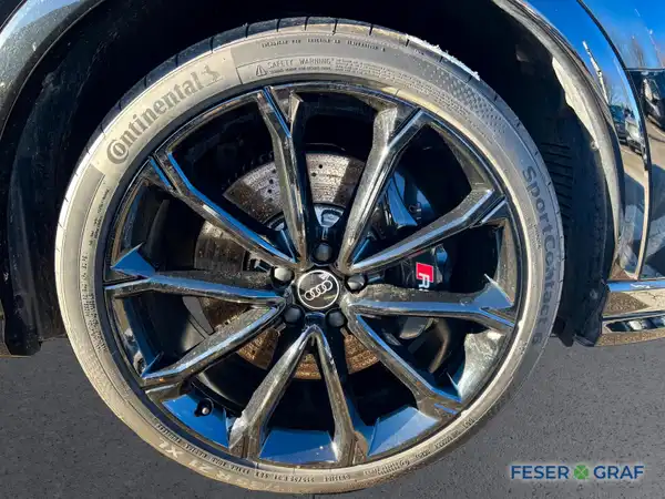 AUDI RS Q3 (7/20)