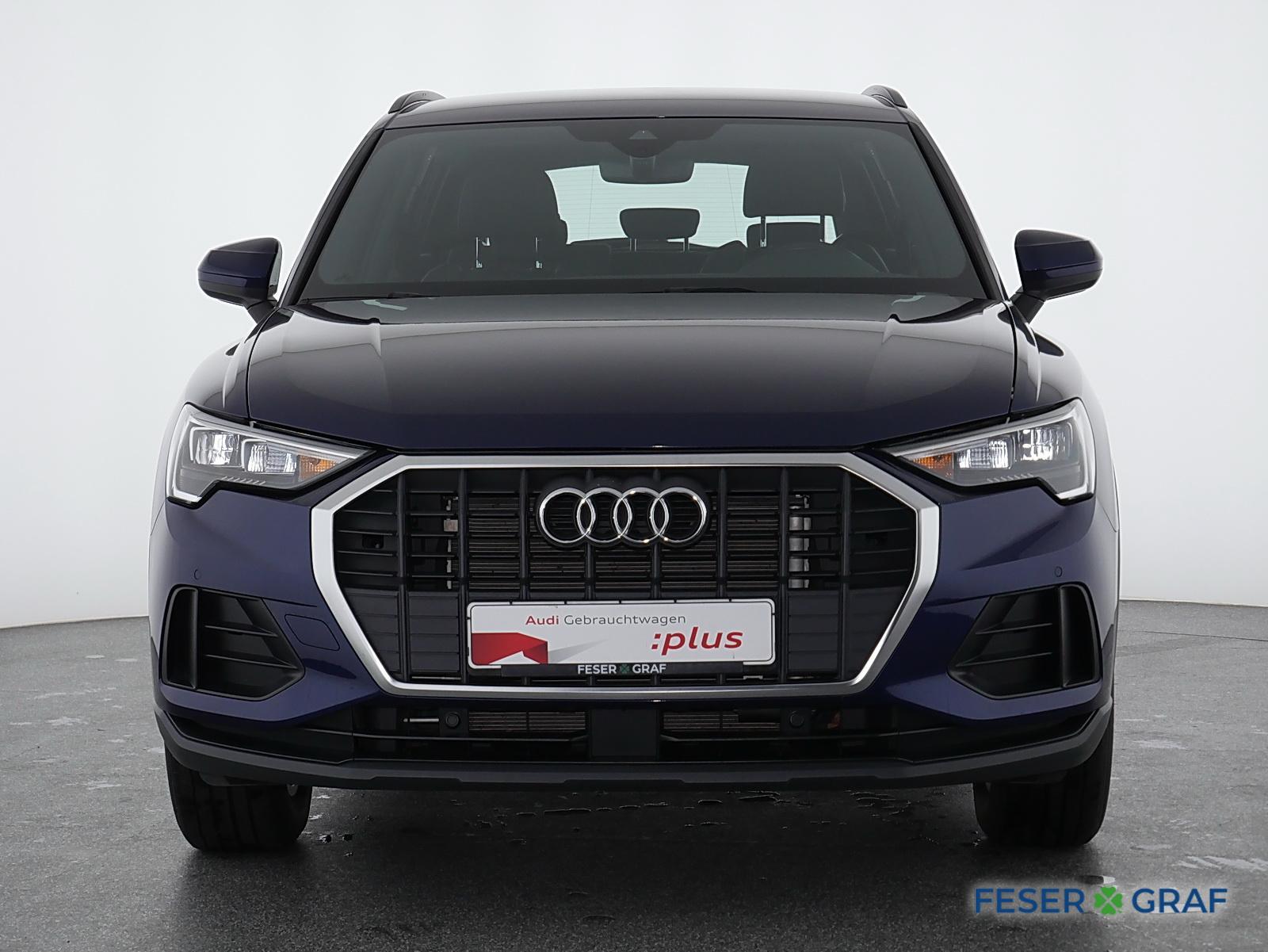 AUDI Q3 (11/18)