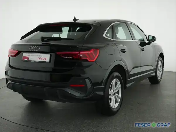 AUDI Q3 SPORTBACK (2/17)