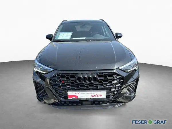 AUDI RS Q3 (2/16)