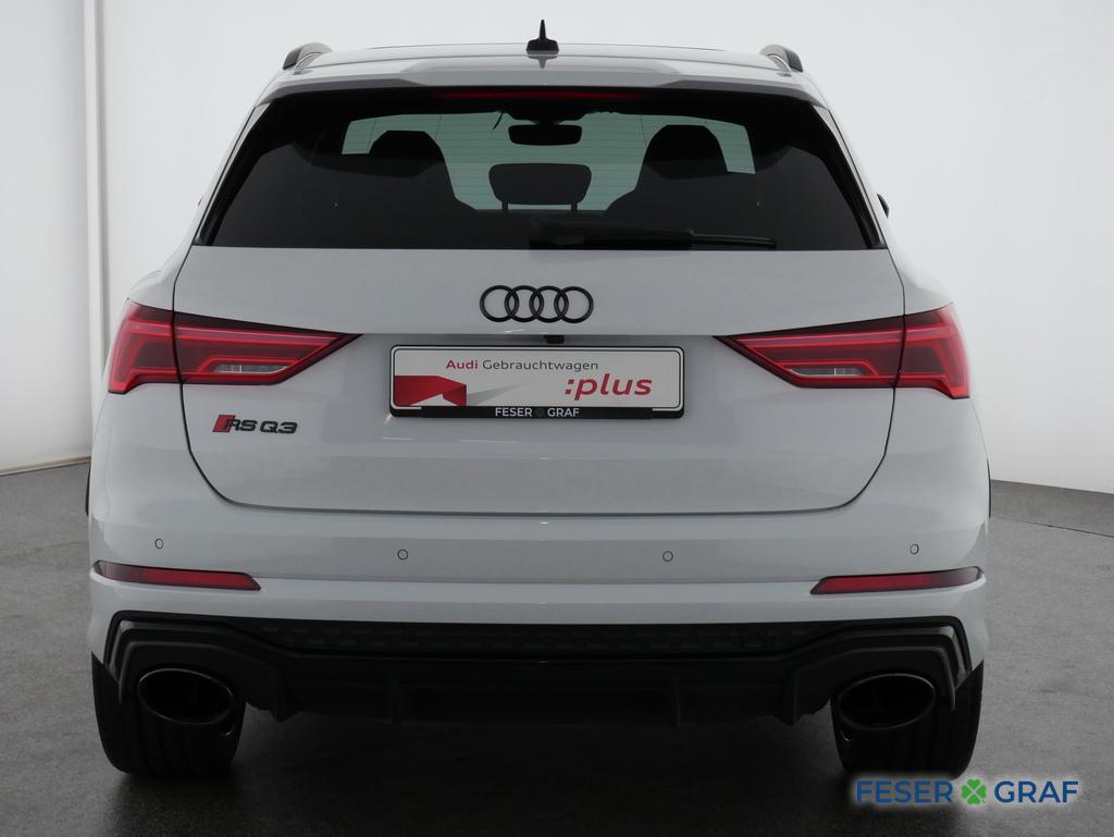 AUDI RS Q3 (11/17)