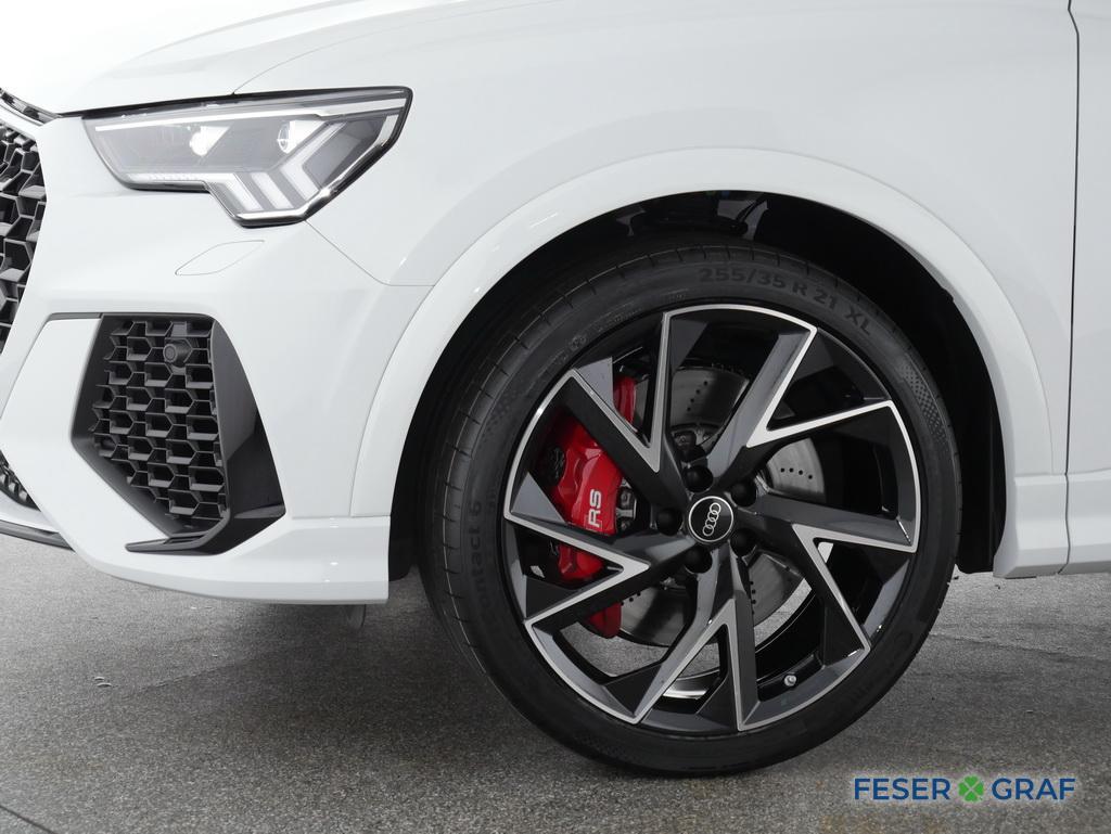 AUDI RS Q3 (13/17)