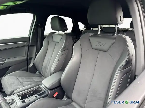 AUDI RS Q3 SPORTBACK (9/18)