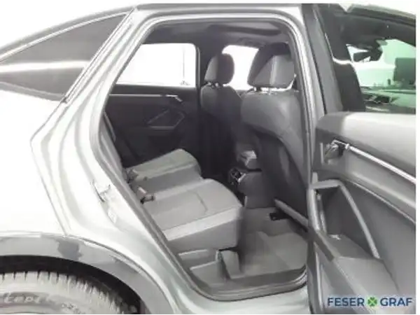 AUDI Q3 SPORTBACK (4/11)