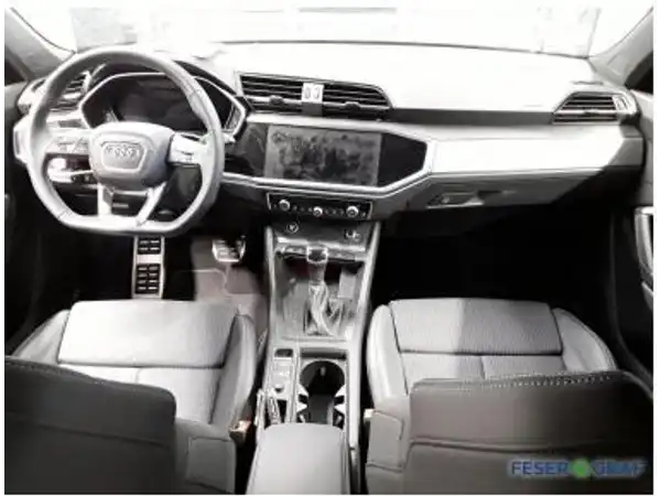 AUDI Q3 SPORTBACK (5/11)