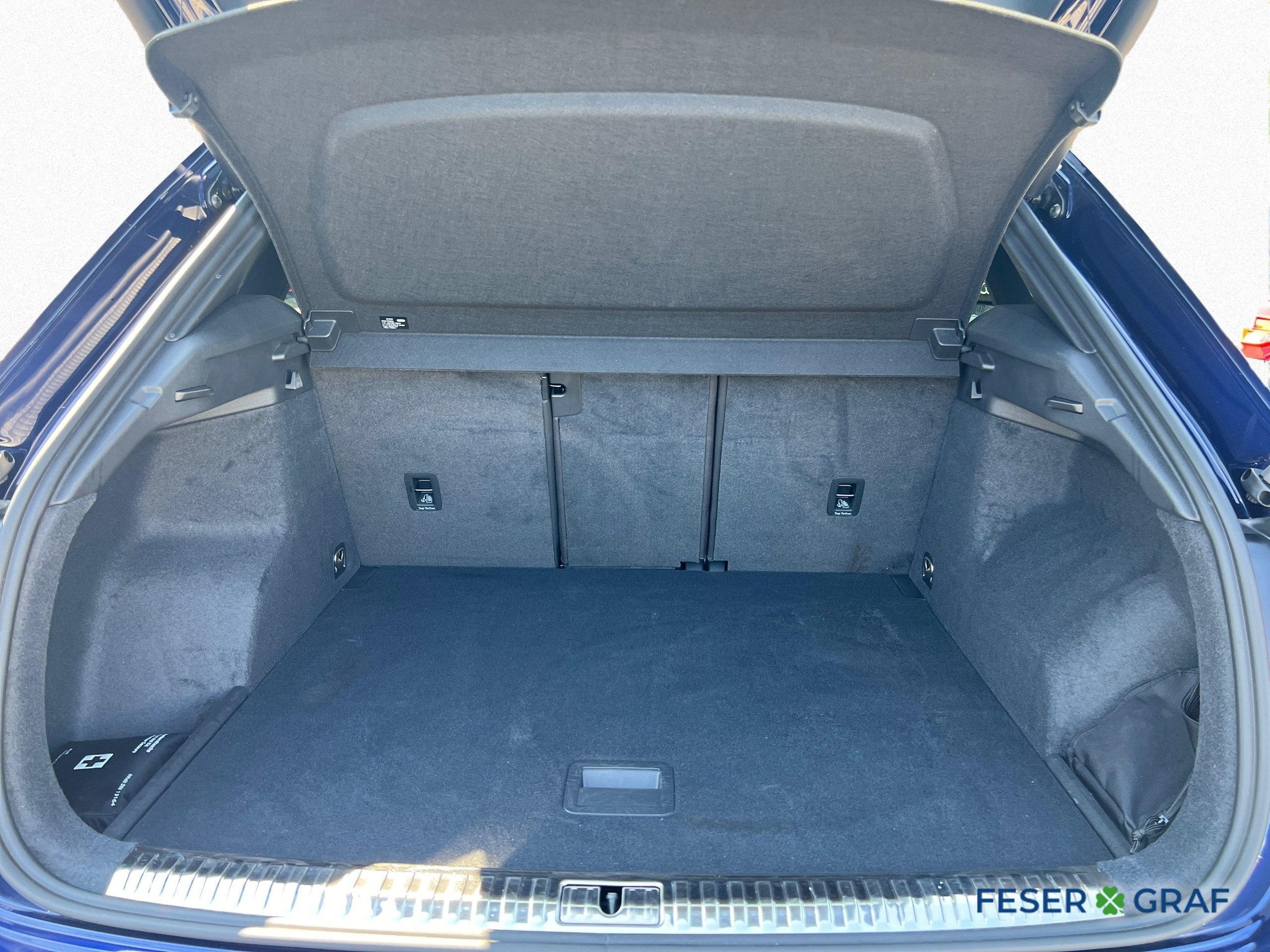 AUDI Q3 (14/20)