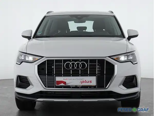 AUDI Q3 (9/16)