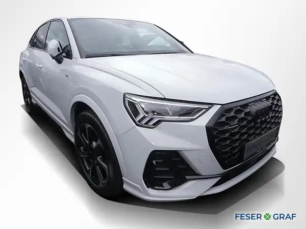 AUDI Q3 SPORTBACK (2/15)