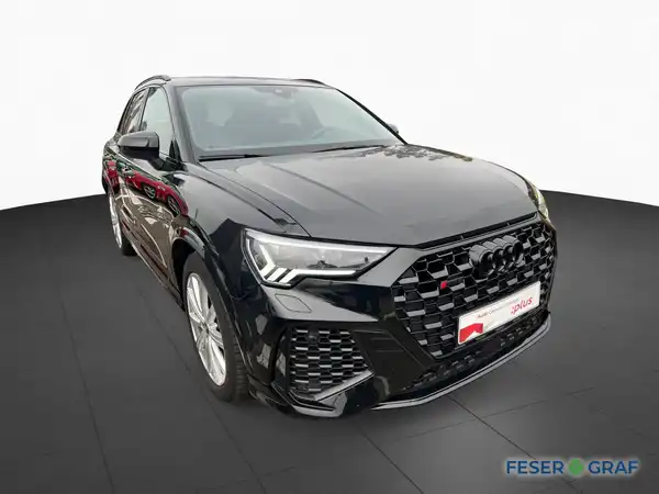AUDI RS Q3 (2/19)