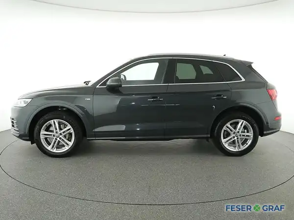 AUDI Q5 (13/18)