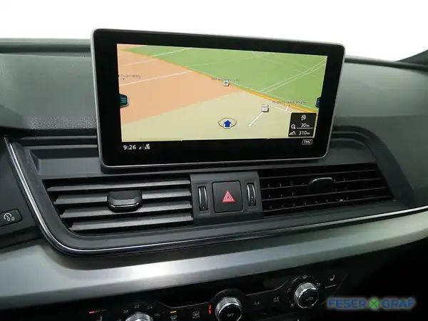AUDI Q5 (8/18)