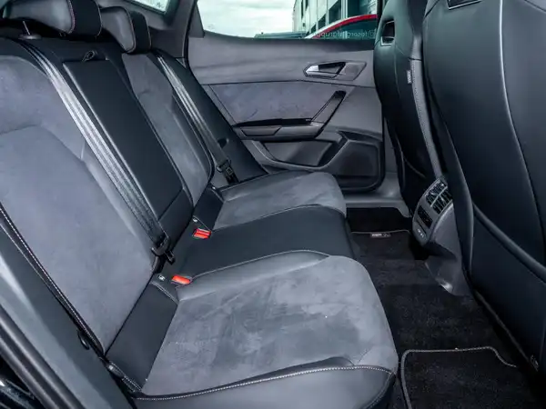 CUPRA FORMENTOR (7/10)