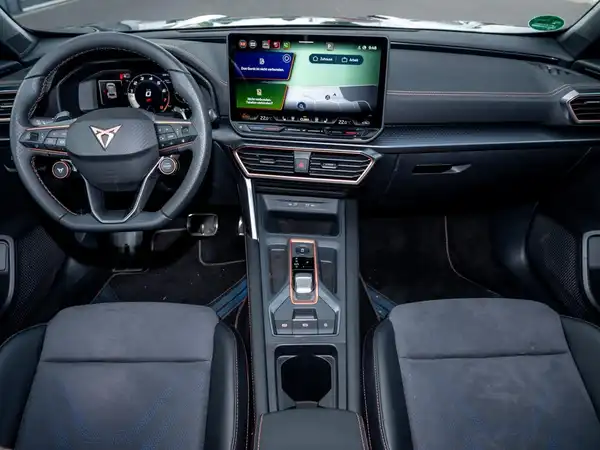 CUPRA FORMENTOR (8/10)