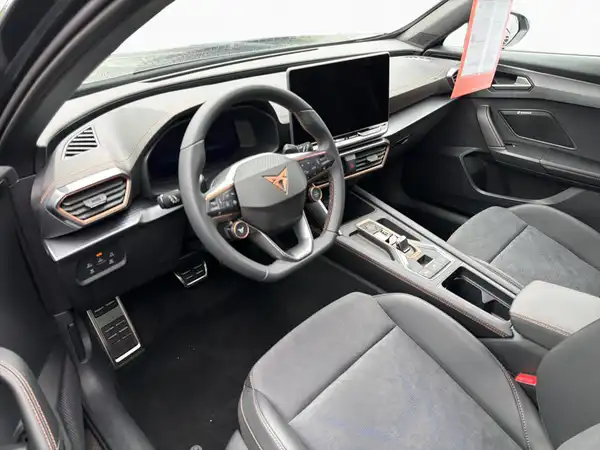 CUPRA FORMENTOR (7/10)