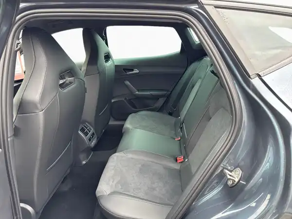 CUPRA FORMENTOR (14/15)