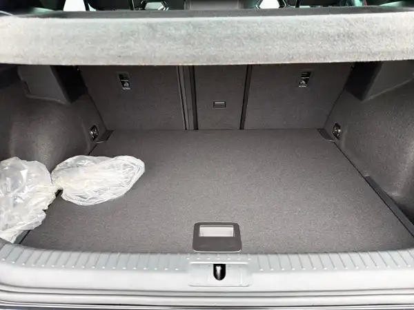 CUPRA FORMENTOR (6/15)