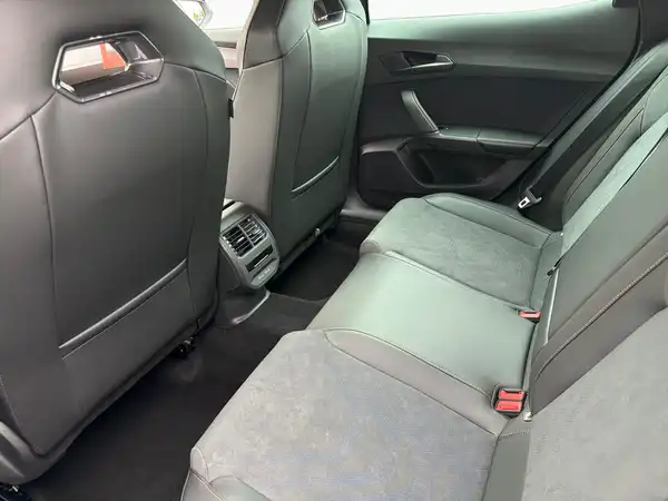 CUPRA FORMENTOR (10/15)