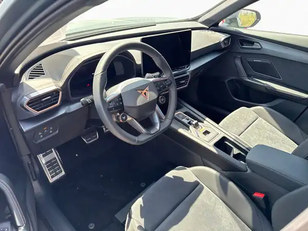 CUPRA FORMENTOR (7/10)