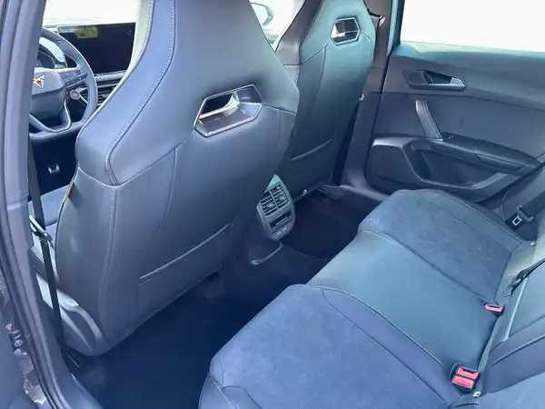 CUPRA FORMENTOR (9/10)