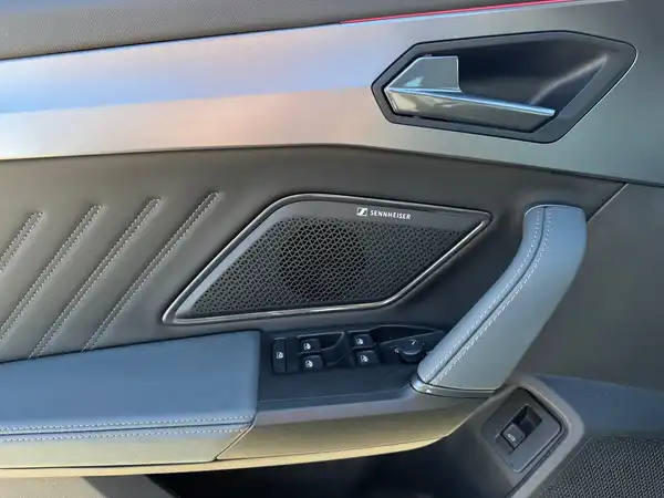 CUPRA FORMENTOR (12/15)