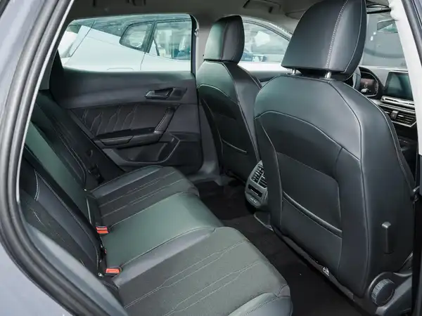 CUPRA FORMENTOR (7/10)