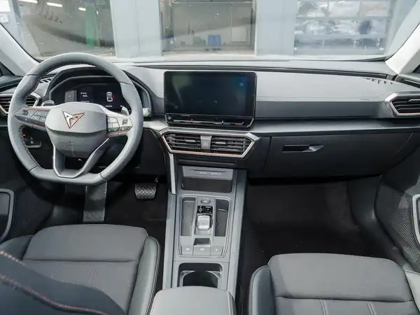 CUPRA FORMENTOR (8/10)