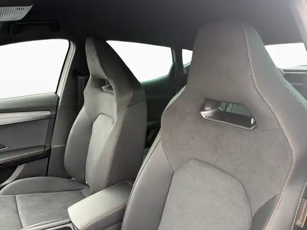 CUPRA FORMENTOR (8/10)