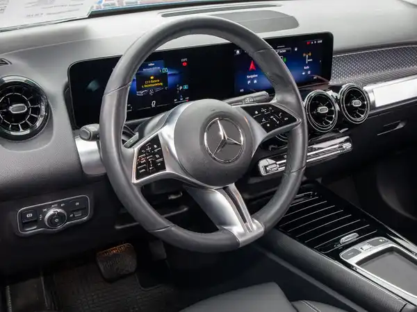 MERCEDES-BENZ GLB 200 (6/9)