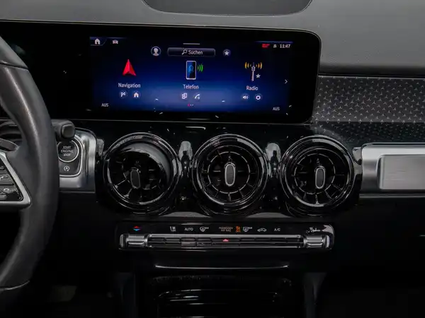 MERCEDES-BENZ GLB 200 (7/9)