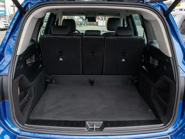 MERCEDES-BENZ GLB 200 (8/9)