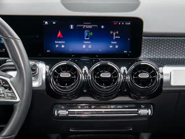 MERCEDES-BENZ GLB 200 (7/9)