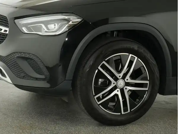 MERCEDES-BENZ GLA 200 (13/13)