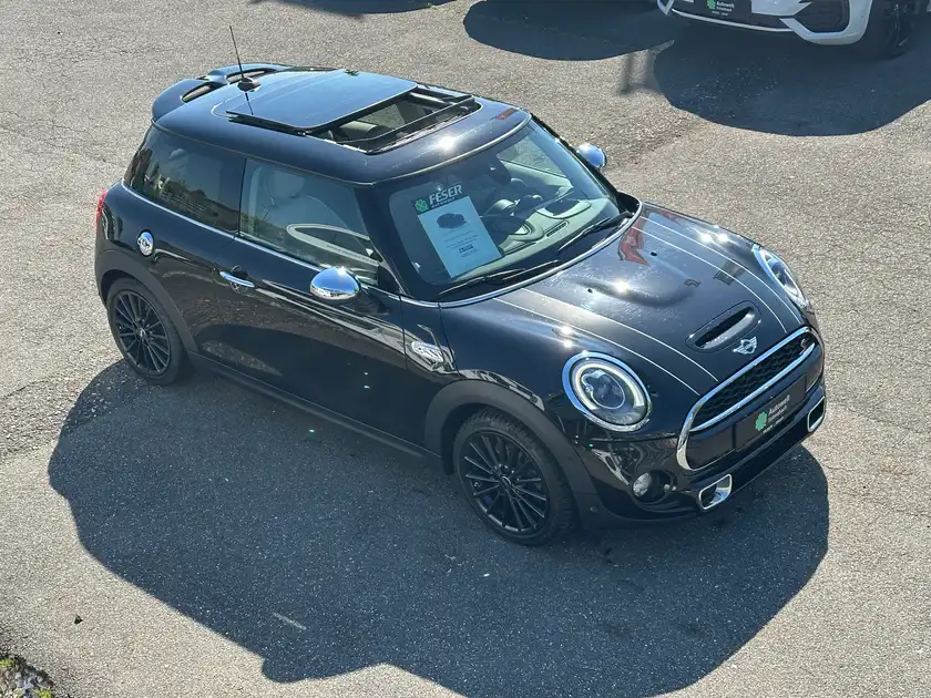 MINI COOPER (1/18)