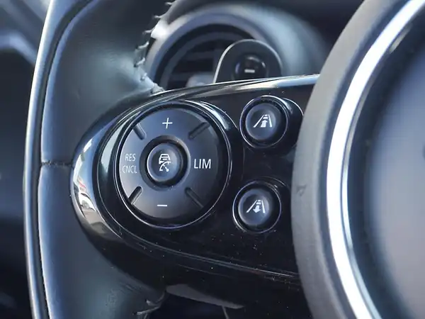 MINI COOPER (14/19)