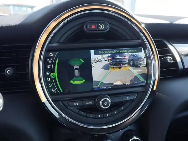 MINI COOPER (10/19)