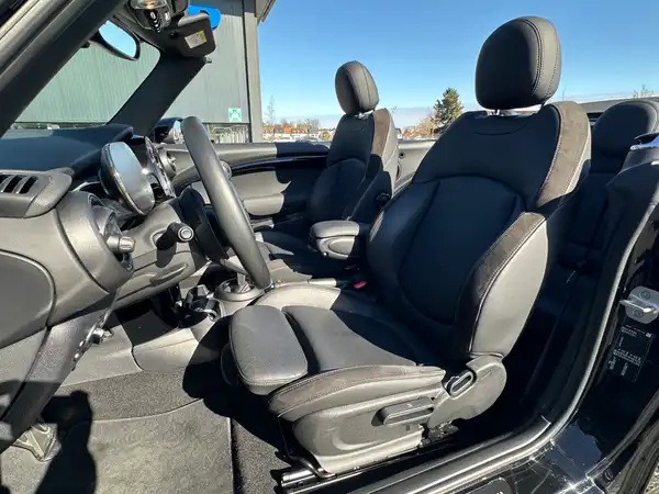 MINI COOPER CABRIO (11/17)