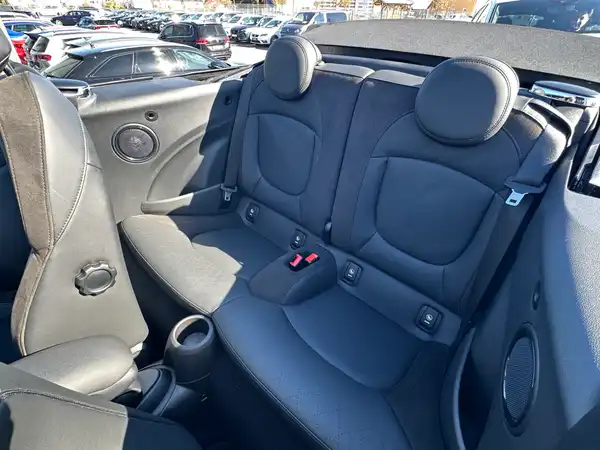 MINI COOPER CABRIO (12/17)