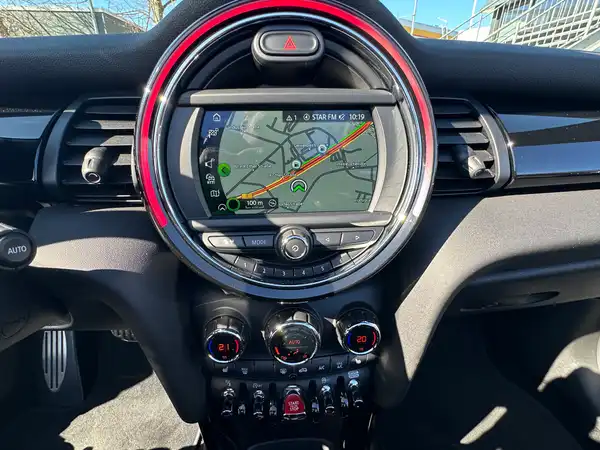 MINI COOPER CABRIO (13/17)