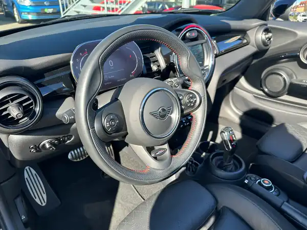 MINI COOPER CABRIO (10/17)